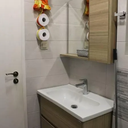 Apartment прекрасен и тих двустаен апартамент Turquoise Blue Flower *